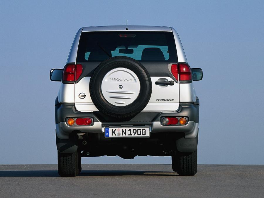  Nissan Terrano II 3-Door 1999 года  (фото 13 из 20)